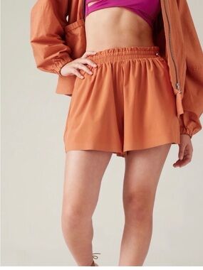 Athleta Alicia Keys Enlighten Flutter Shorts M